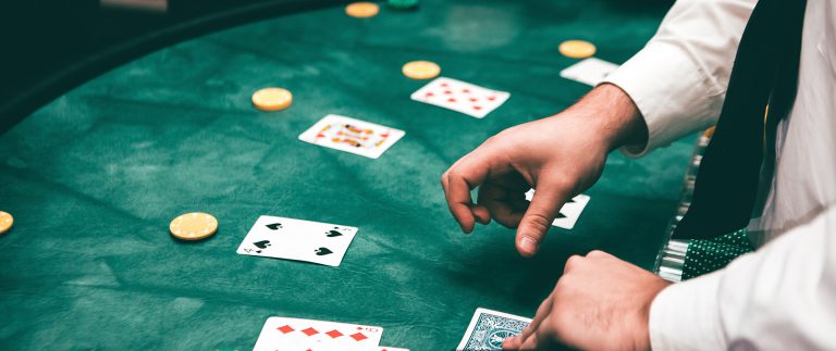 A Comprehensive Introduction to Poker Rules